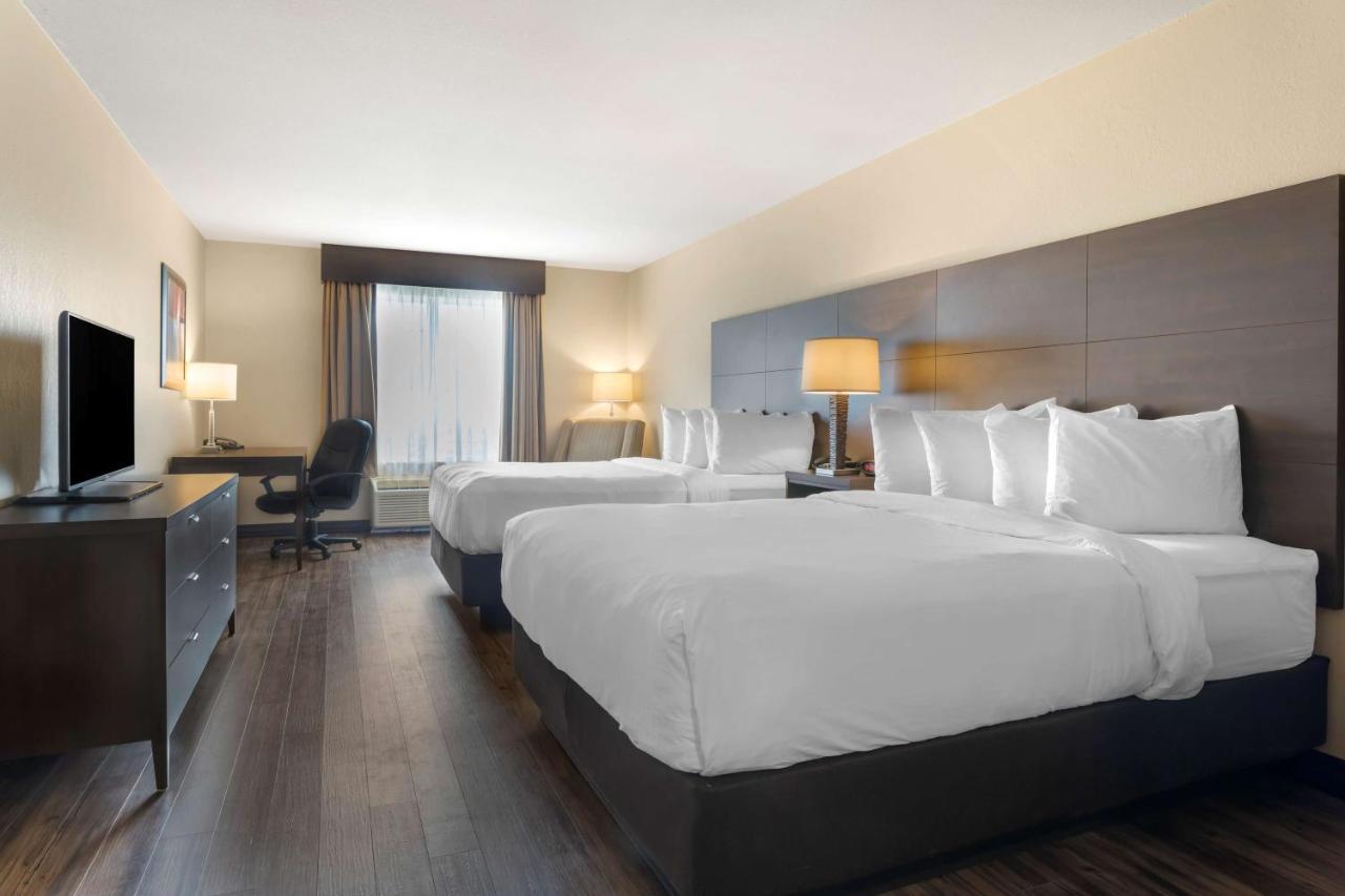Best Western Plus Saint John Hotel & Suites Екстериор снимка