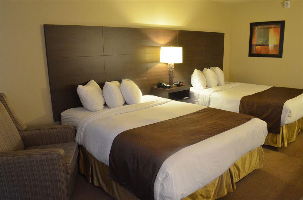 Best Western Plus Saint John Hotel & Suites Екстериор снимка